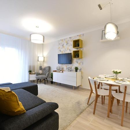 Kiralykut 1 Apartman - Ingyen Parkolas, Bicajok, Ac セーケシュフェヘールヴァール エクステリア 写真
