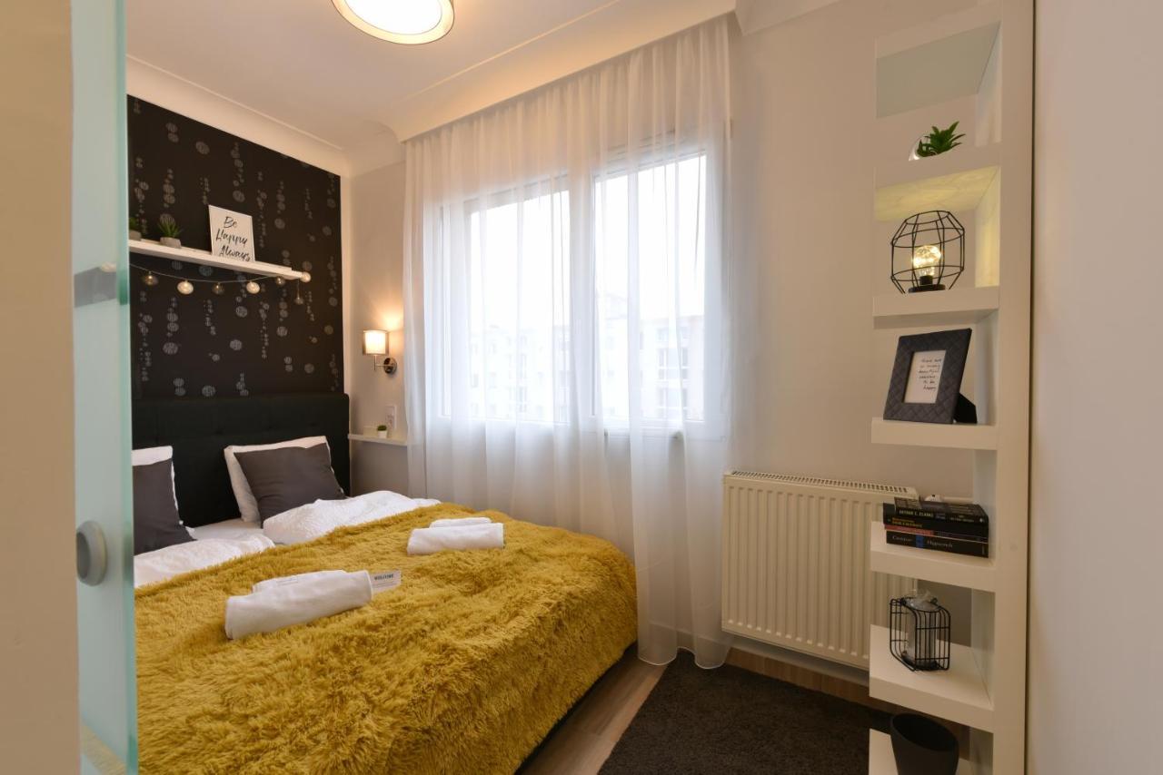 Kiralykut 1 Apartman - Ingyen Parkolas, Bicajok, Ac セーケシュフェヘールヴァール エクステリア 写真