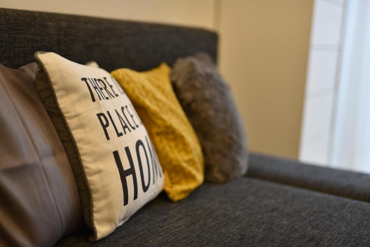 Kiralykut 1 Apartman - Ingyen Parkolas, Bicajok, Ac セーケシュフェヘールヴァール エクステリア 写真