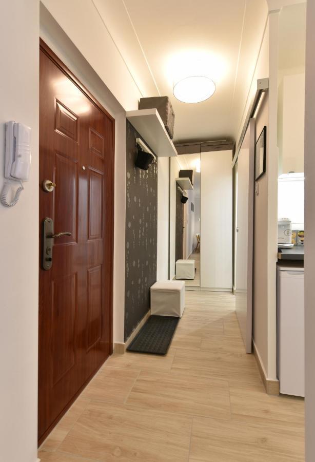 Kiralykut 1 Apartman - Ingyen Parkolas, Bicajok, Ac セーケシュフェヘールヴァール エクステリア 写真