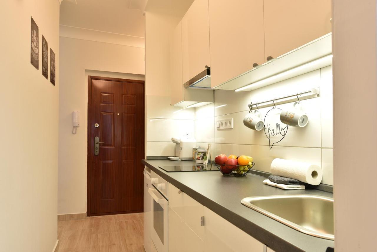 Kiralykut 1 Apartman - Ingyen Parkolas, Bicajok, Ac セーケシュフェヘールヴァール エクステリア 写真