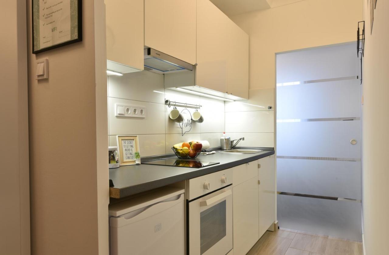 Kiralykut 1 Apartman - Ingyen Parkolas, Bicajok, Ac セーケシュフェヘールヴァール エクステリア 写真